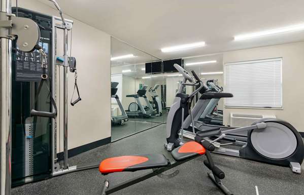 Fitness/ Exercise Room - Extended Stay America Suites Airport Kansas City