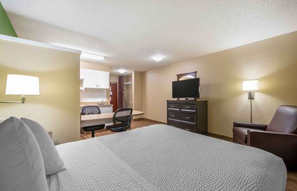  - Extended Stay America Suites Merrillville - I-65, Exit 253