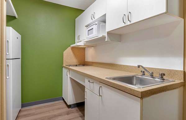  - Extended Stay America Suites Merrillville - I-65, Exit 253