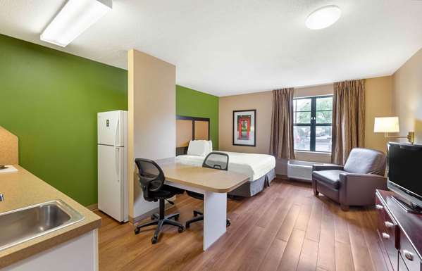  - Extended Stay America Suites West Copley -  I-77, Exit 137