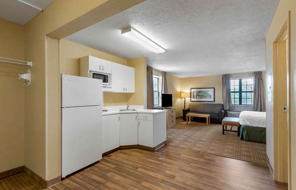  - Extended Stay America Suites Amherst