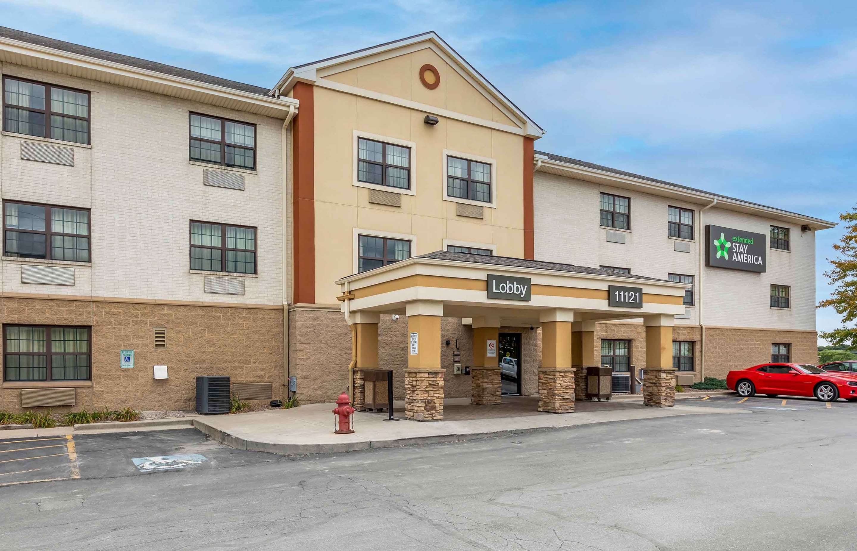Exterior | Extended Stay America Suites Milwaukee Wauwatosa