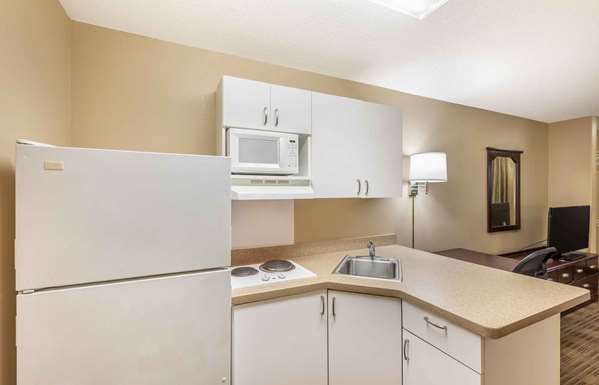  - Extended Stay America Suites Wauwatosa