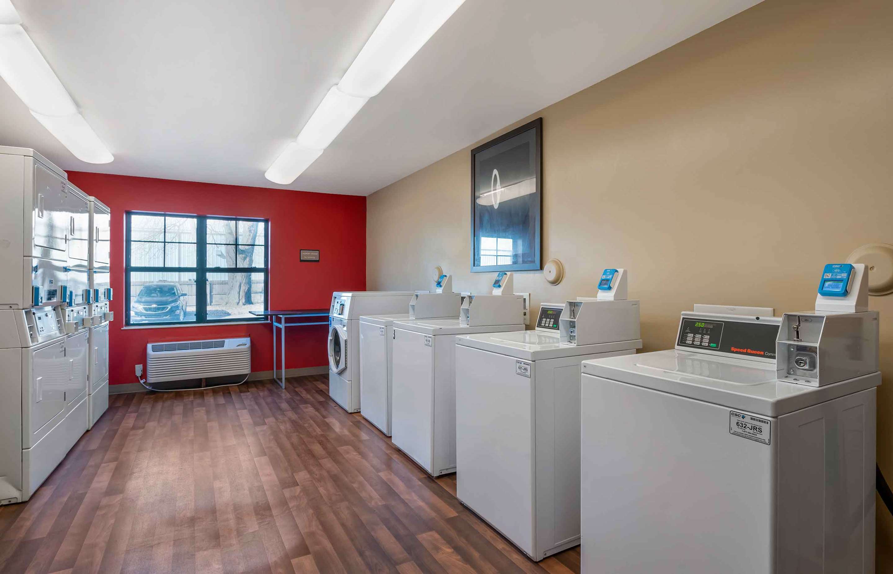 On-Premise Guest Laundry | Suburban Studios Columbus North