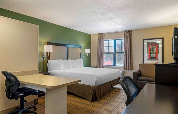  - Extended Stay America Suites Gurnee - I-94, Exit 8