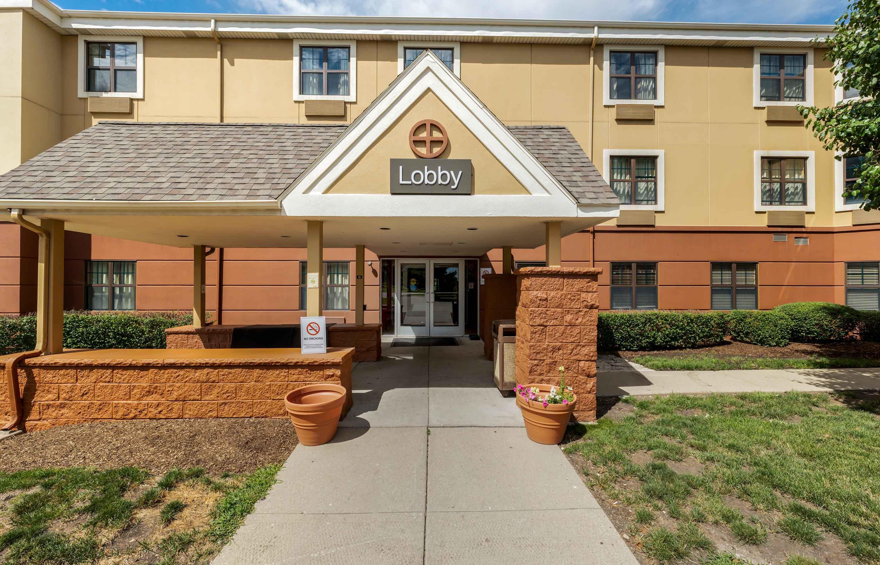 Exterior | Extended Stay America Suites Chicago Gurnee