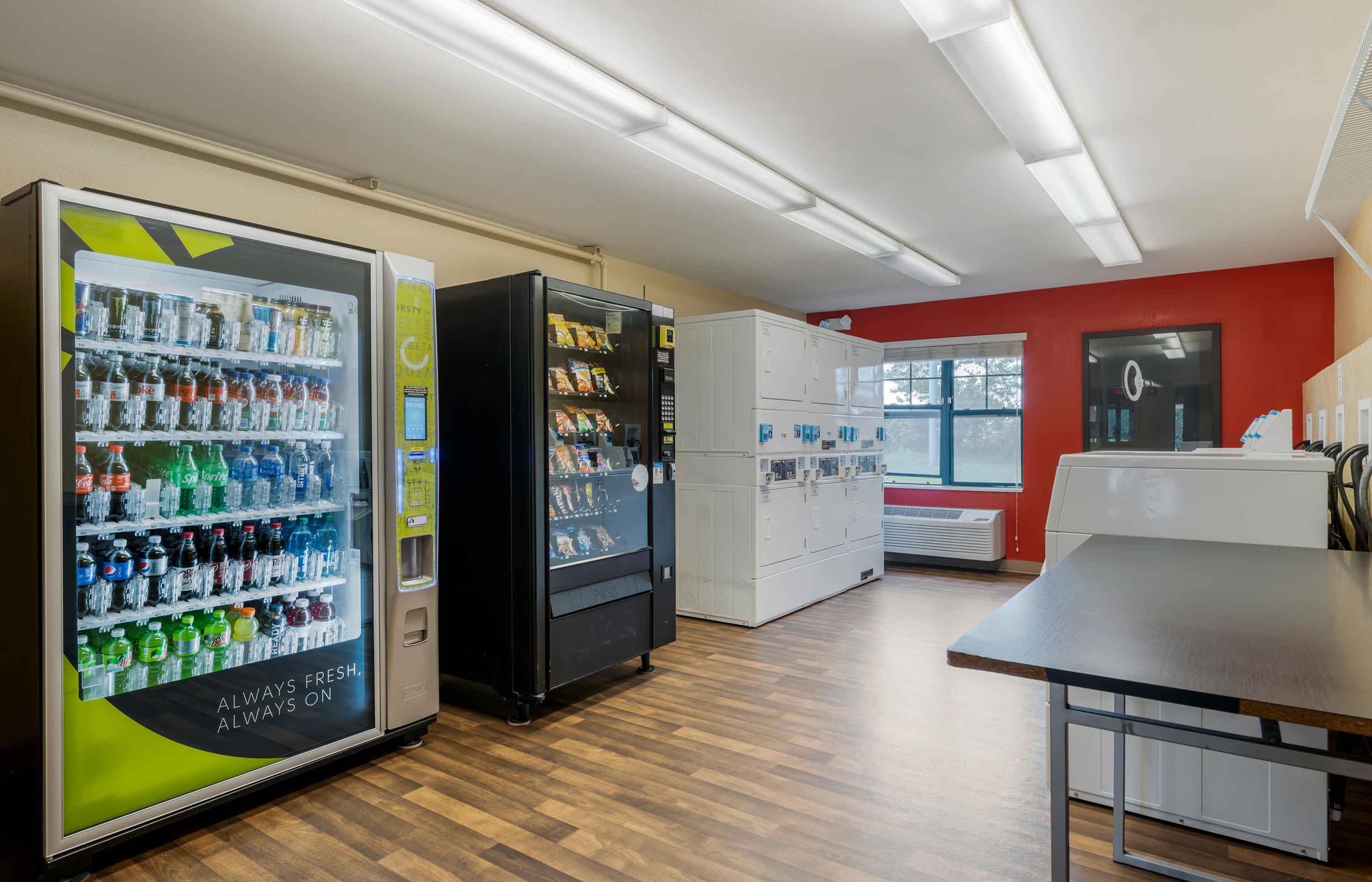 On-Premise Guest Laundry | Extended Stay America Suites Chicago Gurnee