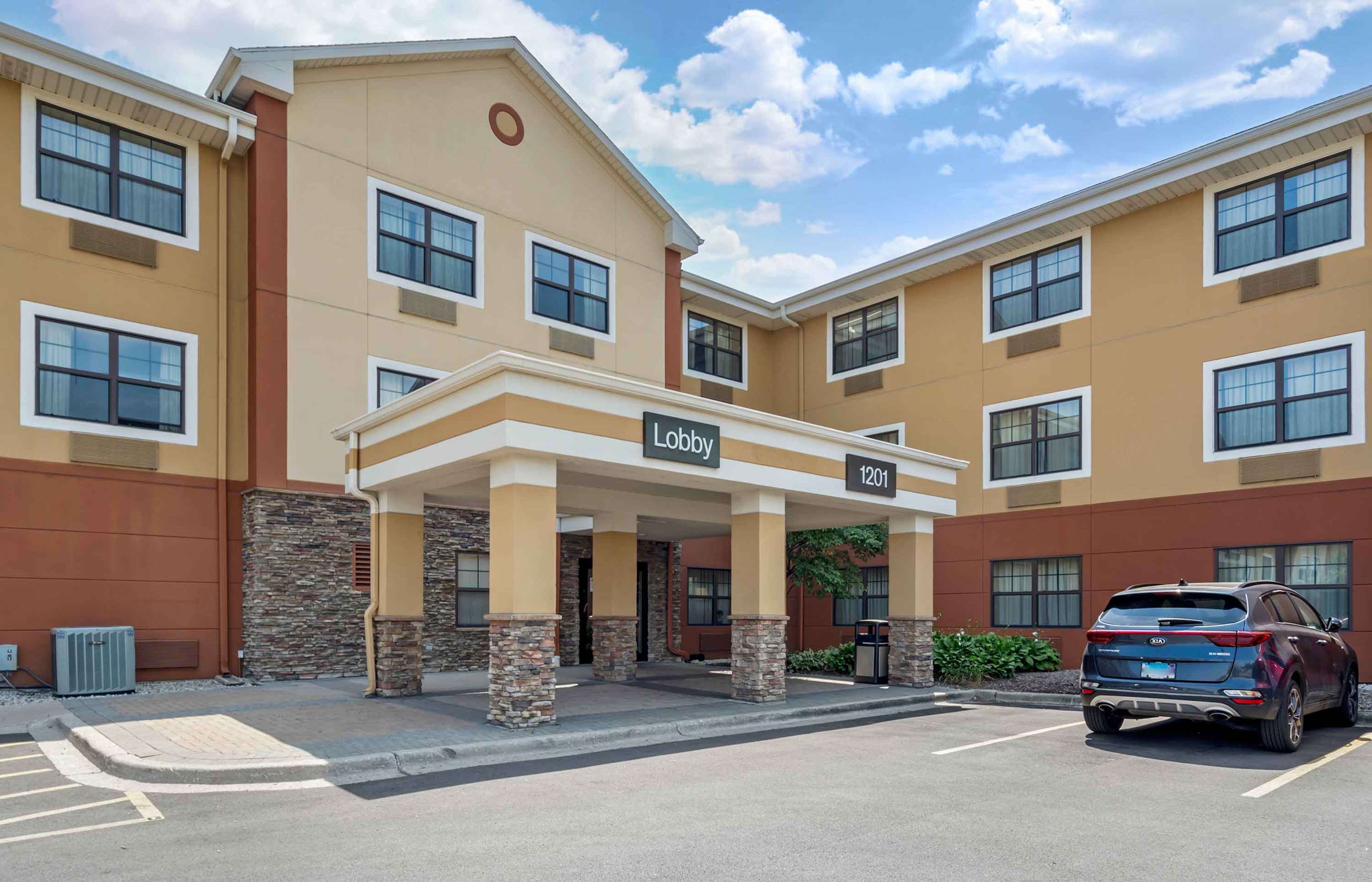 Exterior | Extended Stay America Suites - Chicago - O'Hare