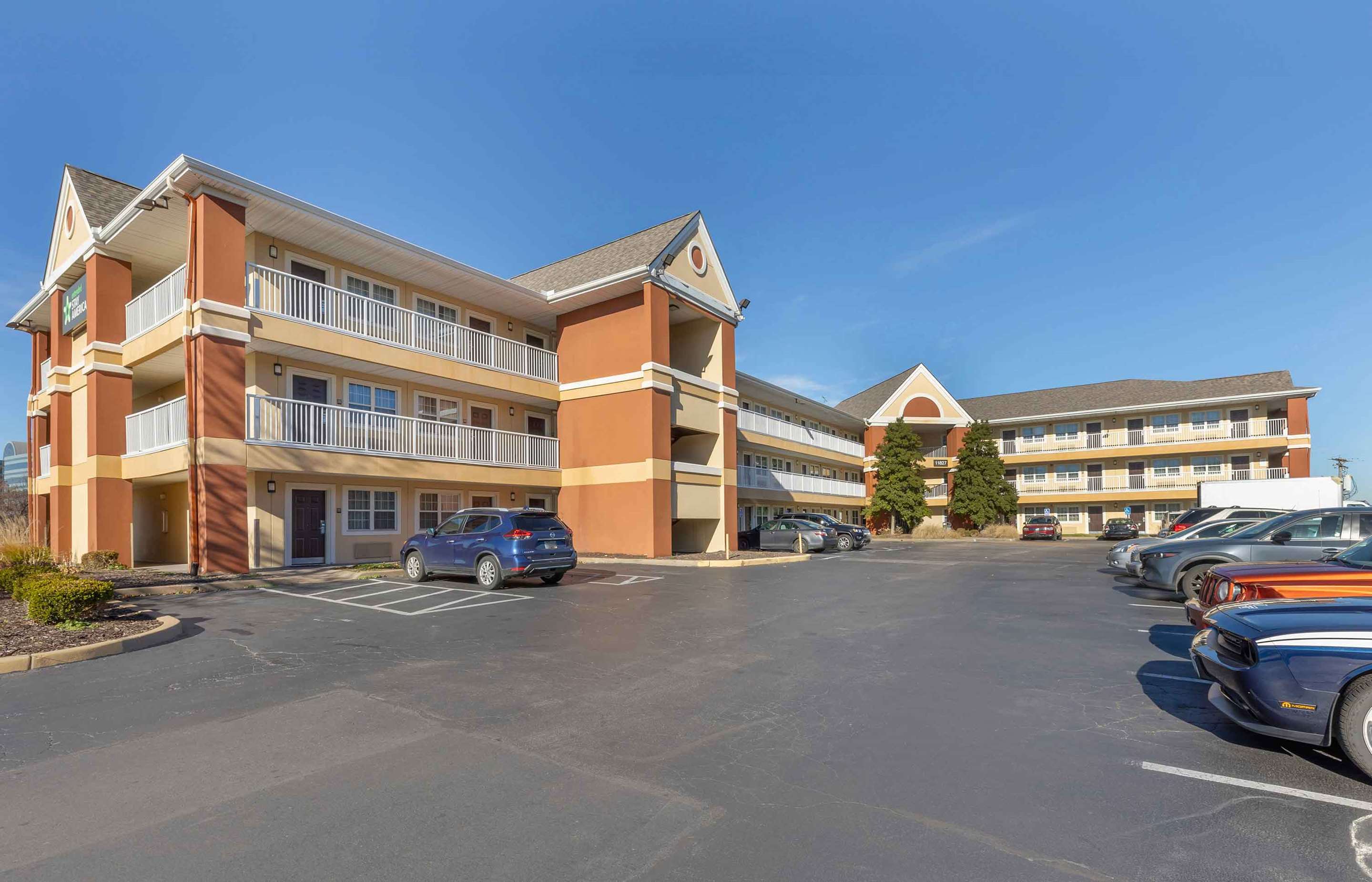 Exterior | Extended Stay America Suites - St Louis - Westport - East Lackland Rd