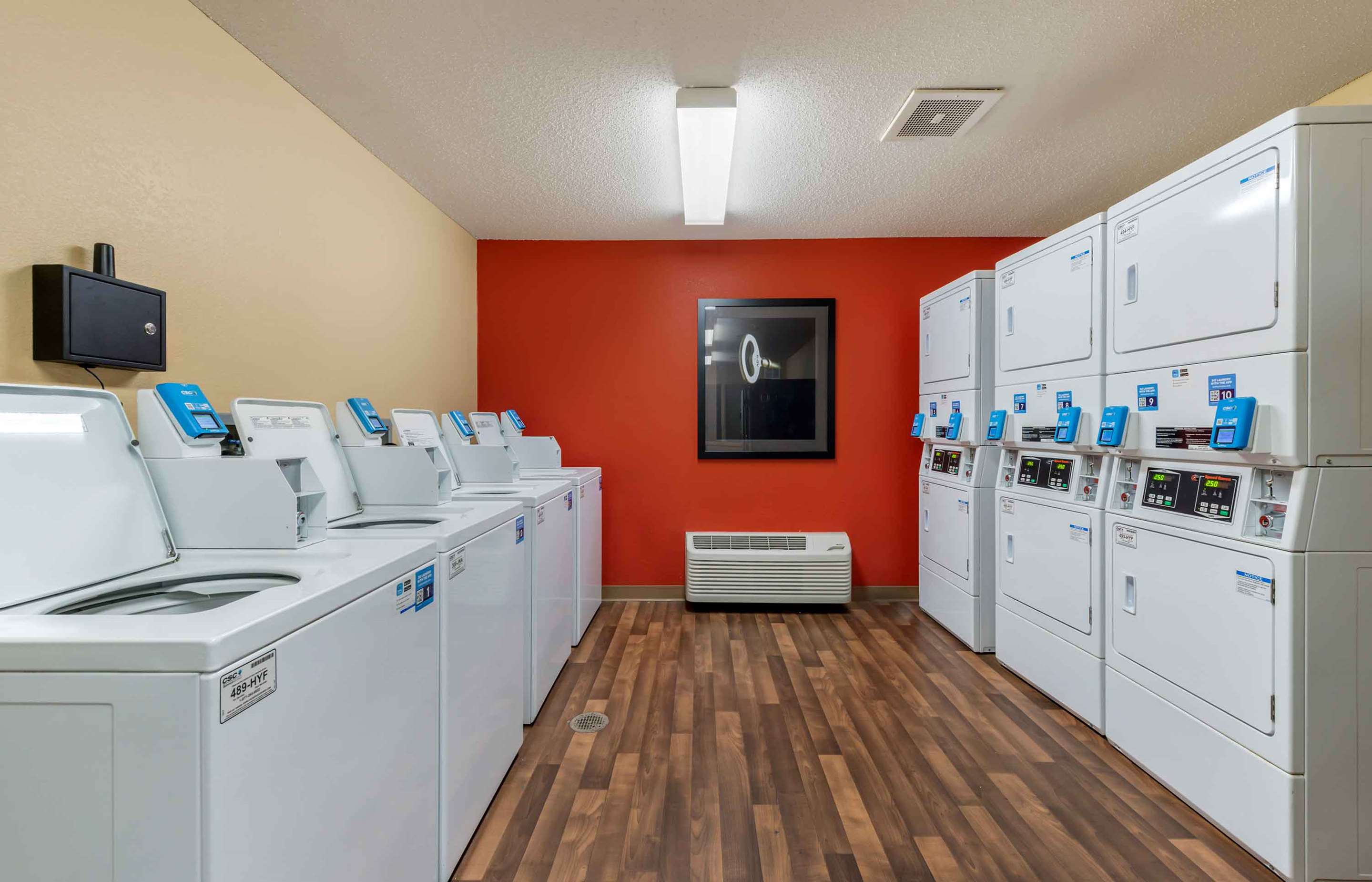 On-Premise Guest Laundry | Extended Stay America Suites - Minneapolis - Eden Prairie - Valley View Road