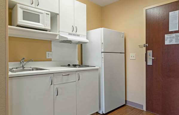  - Extended Stay America Suites Farmington Hills