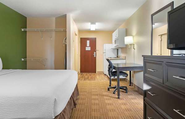  - Extended Stay America Suites Farmington Hills