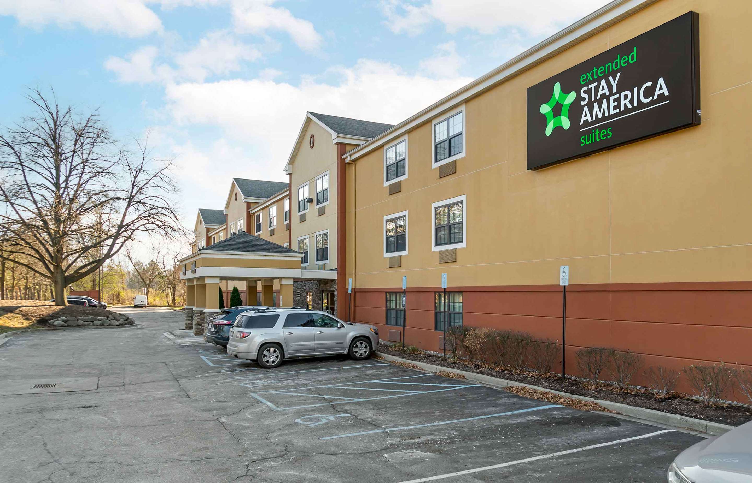 Exterior | Extended Stay America Select Suites Detroit Farmington Hills