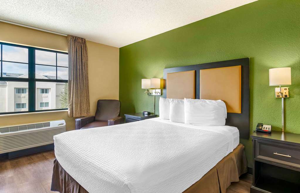 EXTENDED STAY AMERICA SELECT-guestroom-Guest Room,On-Site.jpg