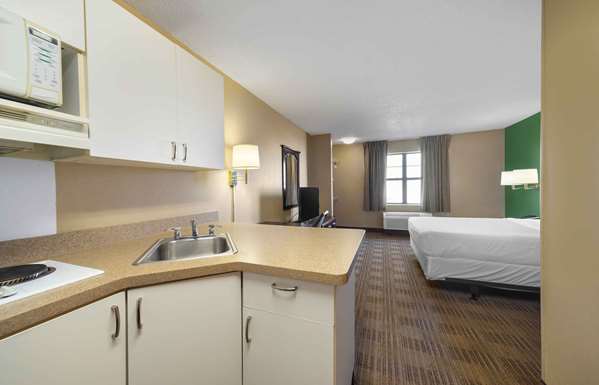  - Extended Stay America Suites Airport Oklahoma City - I-40, Exit 145
