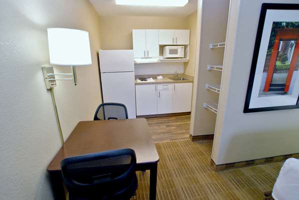  - Extended Stay America Suites Lakewood South