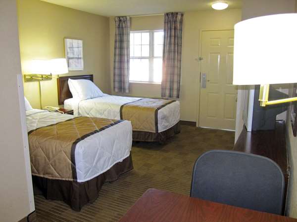  - Extended Stay America Suites Lakewood South
