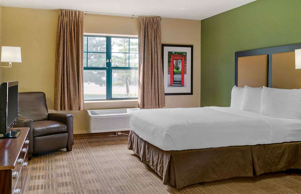 EXTENDED STAY AMERICA SUITES-guestroom-Guest Room,On-Site.jpg