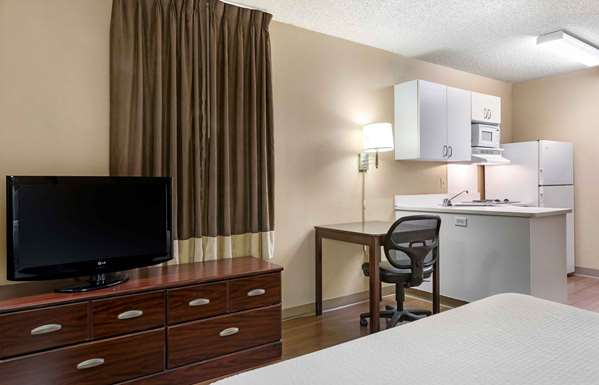  - Extended Stay America Suites Long Beach