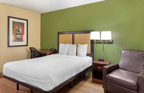  - Extended Stay America Suites Long Beach