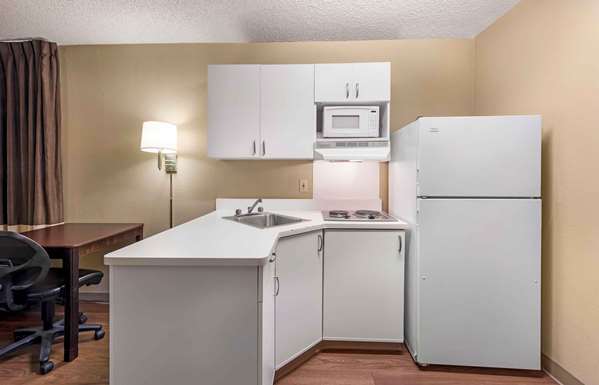  - Extended Stay America Suites Long Beach