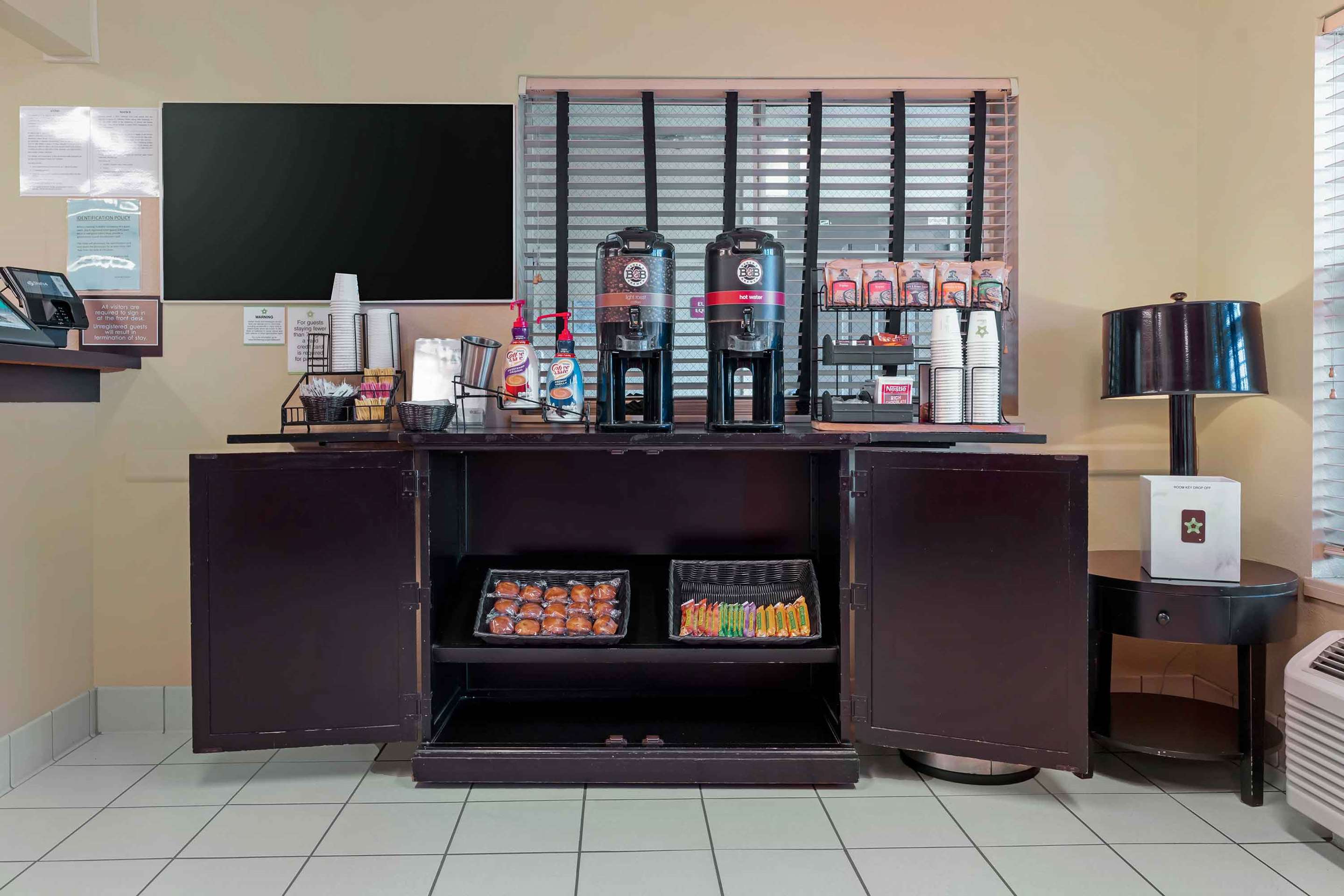 Free Grab-and-Go Breakfast