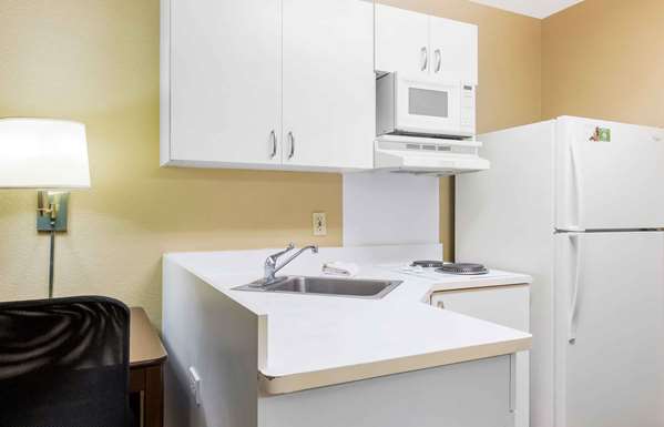  - Extended Stay America Suites Tucson
