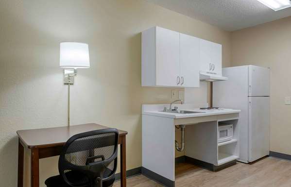  - Extended Stay America Suites Tucson