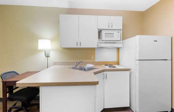  - Extended Stay America Suites Tucson