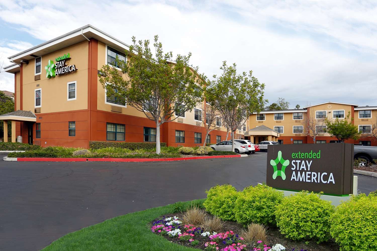 Extended Stay America Suites Santa Barbara Calle Real, CA See Discounts