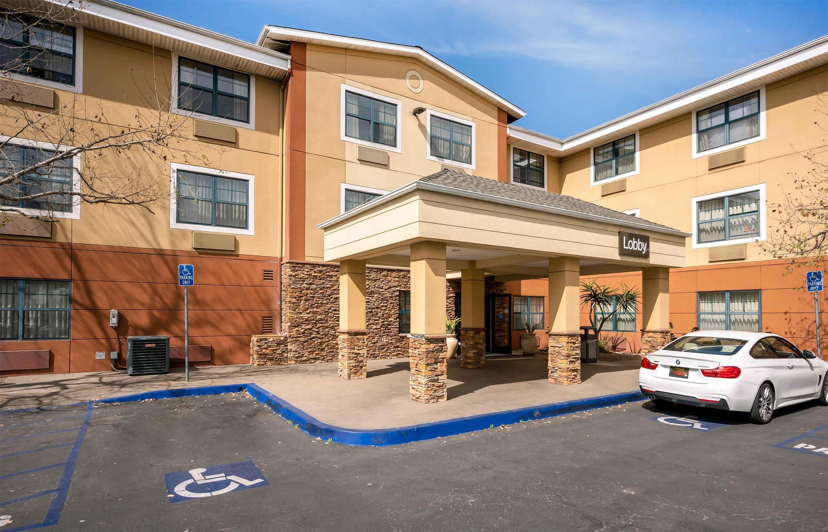 Exterior | Extended Stay America Suites Santa Barbara Calle Real