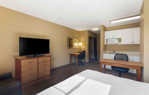  - Extended Stay America Suites Farmington - I-84, Exit 37