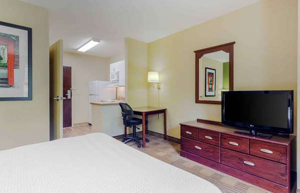  - Extended Stay America Suites West Warwick - I-95, Exit 24