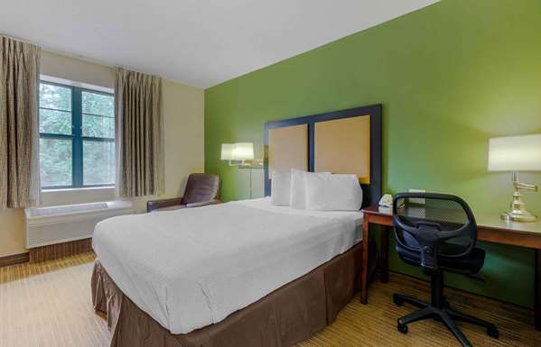  - Extended Stay America Suites West Warwick - I-95, Exit 24