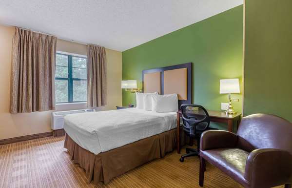  - Extended Stay America Suites West Warwick - I-95, Exit 24