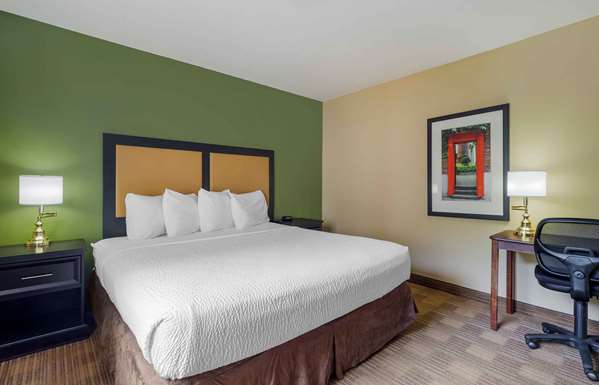  - Extended Stay America Suites West Warwick - I-95, Exit 24