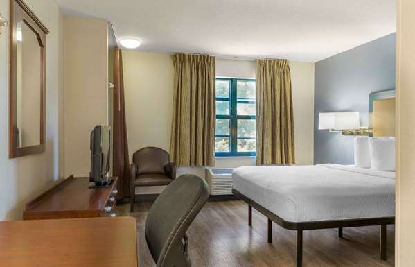  - Extended Stay America Suites Norton - I-495, Exit 25