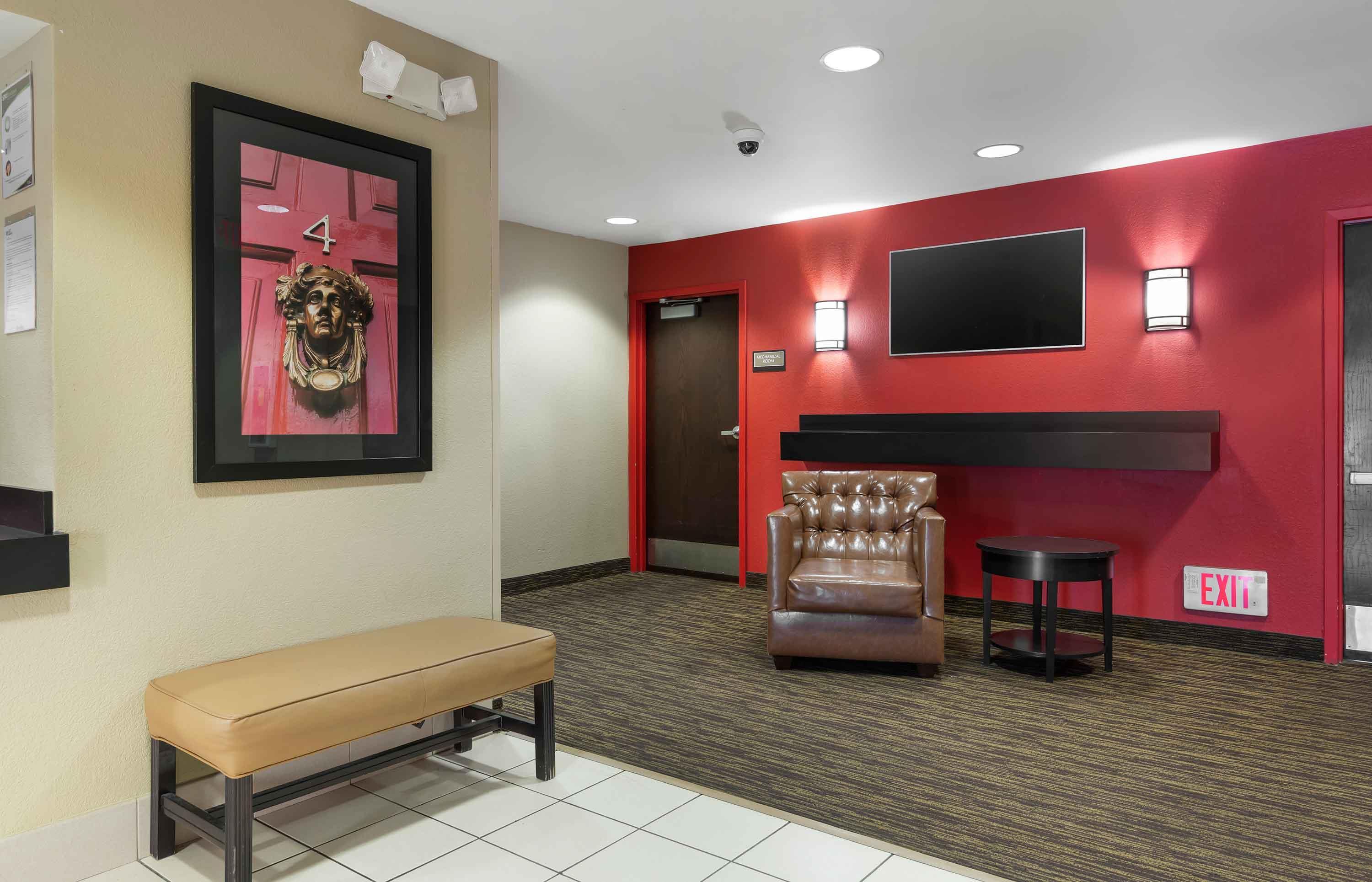 Lobby and Guest Check-in