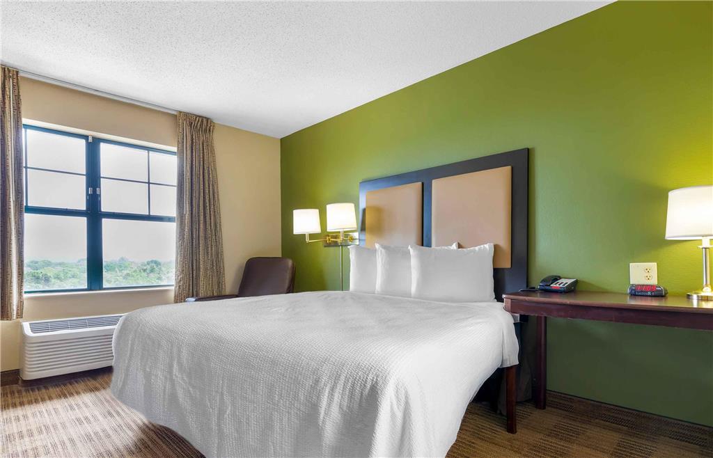 EXTENDED STAY AMERICA SUITES-guestroom-Guest Room,On-Site.jpg