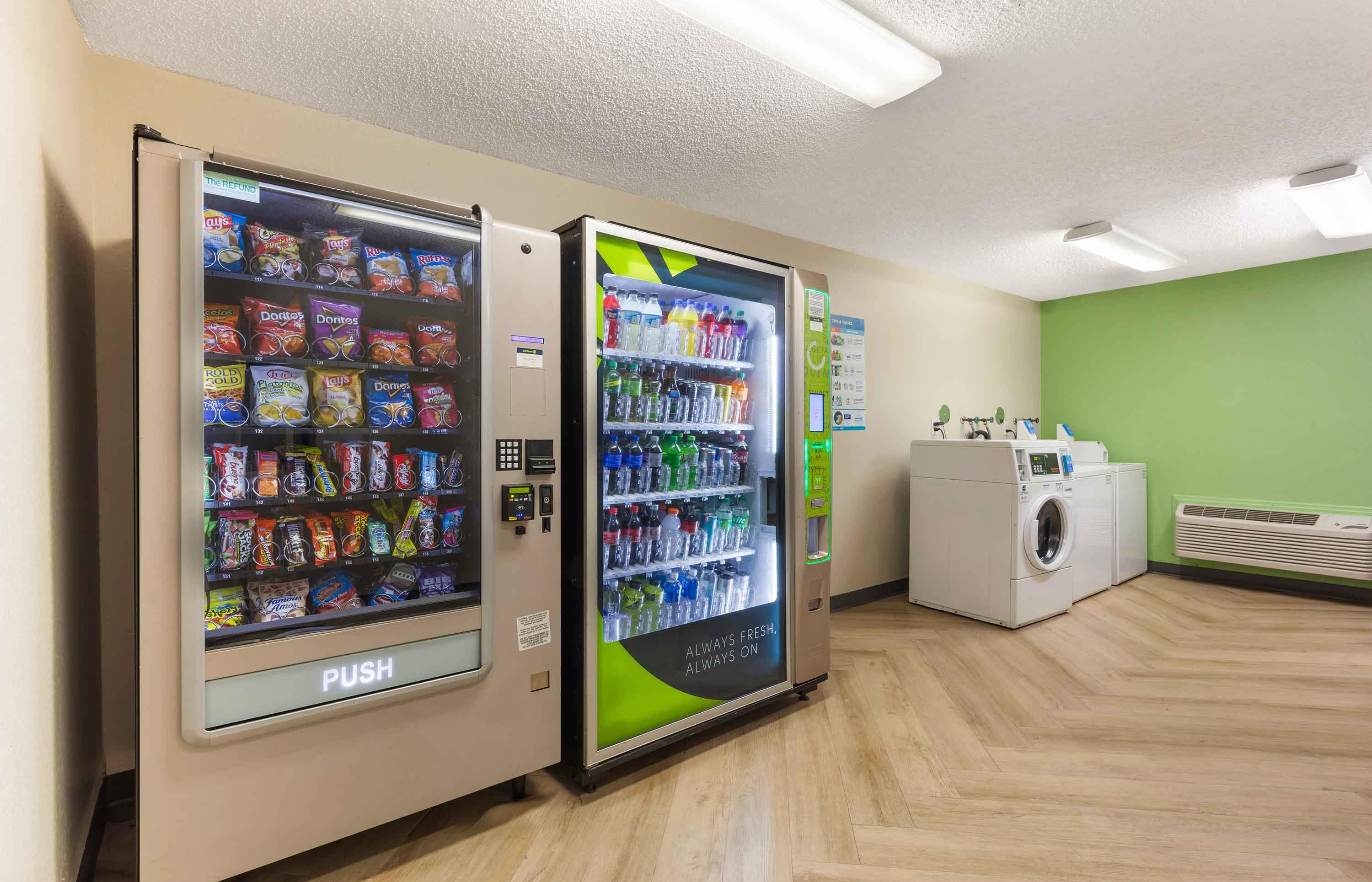 On-Premise Guest Laundry | Extended Stay America Suites Ft Lauderdale Cyp Crk NW 6th Wy