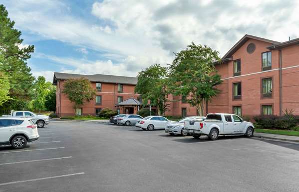 Exterior view - Extended Stay America Suites Regency Parkway South Cary
