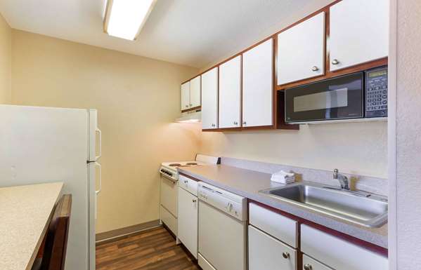  - Extended Stay America Suites Regency Parkway South Cary