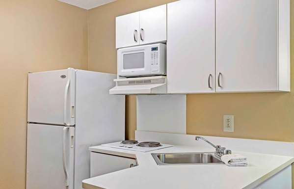  - Extended Stay America Suites Jacksonville