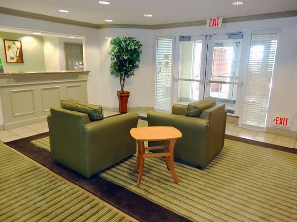  - Extended Stay America Suites Airport Greensboro - I-40, Exit 210