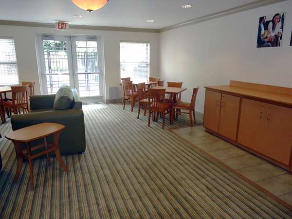 Amenities - Extended Stay America Suites Airport Greensboro - I-40, Exit 210