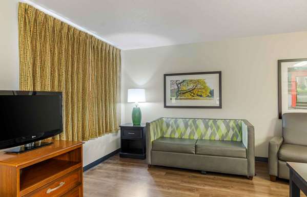  - Extended Stay America Suites North Glenside Richmond - I-64, Exits 183 & 183C