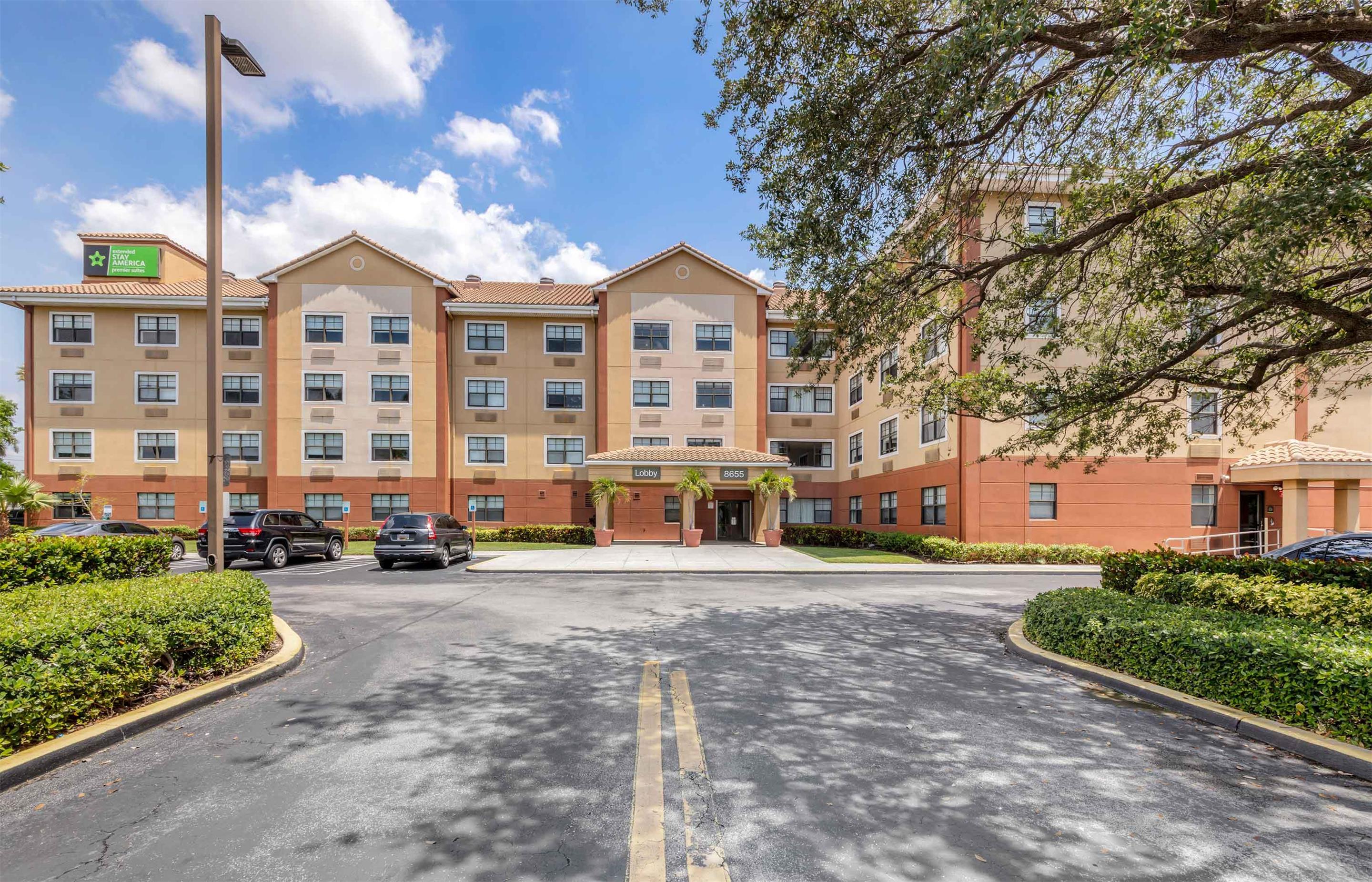 Exterior | Extended Stay America Premier Suites - Miami - Airport - Doral - 87th Avenue South