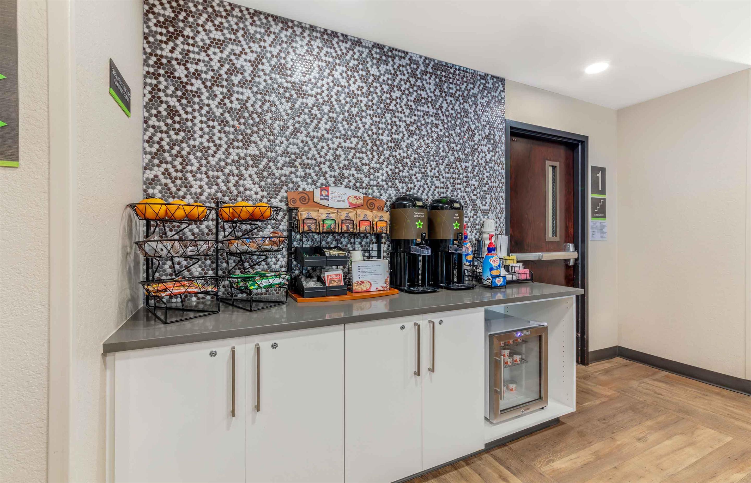 Free Grab-and-Go Breakfast | Extended Stay America Premier Suites - Miami - Airport - Doral - 87th Avenue South