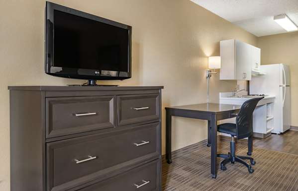  - Extended Stay America Suites Universal Studios Orlando - I-4, Exit 75B