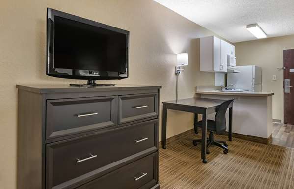  - Extended Stay America Suites Universal Studios Orlando - I-4, Exit 75B